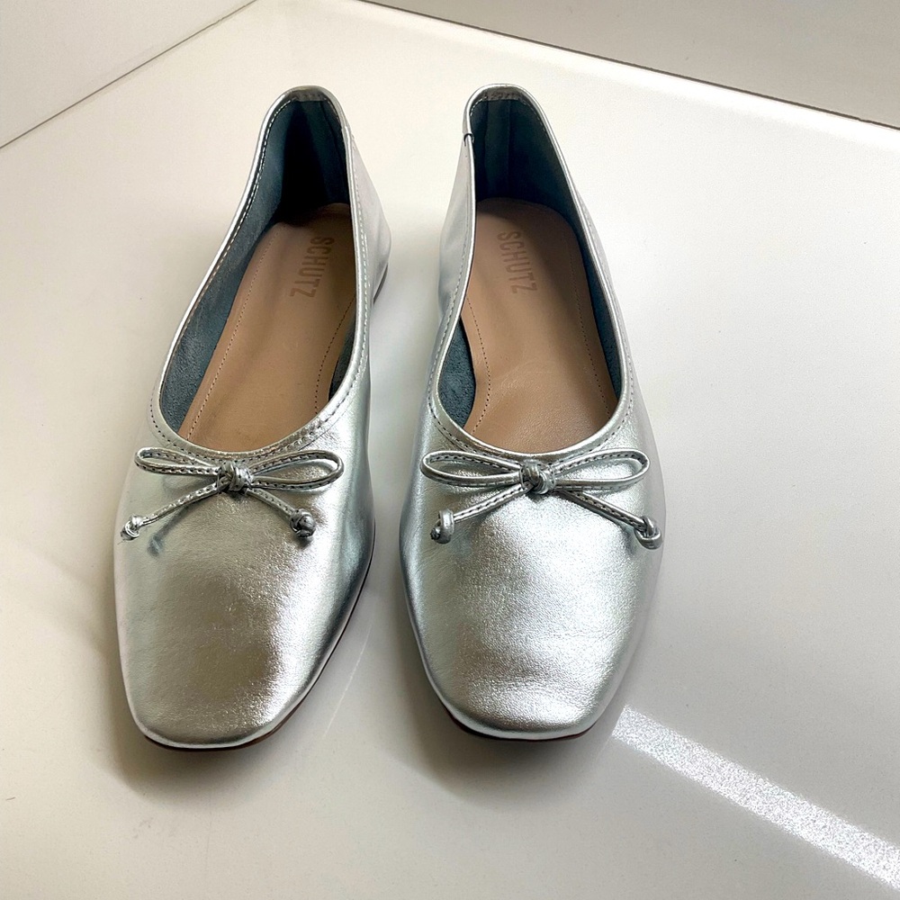 NEW Schutz Silver Ballet Flats NEW